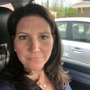 Meet your Posher, Valerie